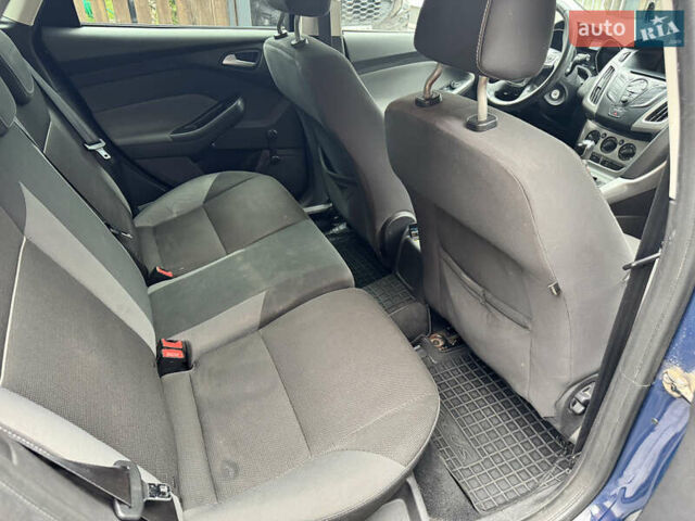 Синий Форд Фокус, объемом двигателя 1 л и пробегом 212 тыс. км за 5100 $, фото 1 на Automoto.ua
