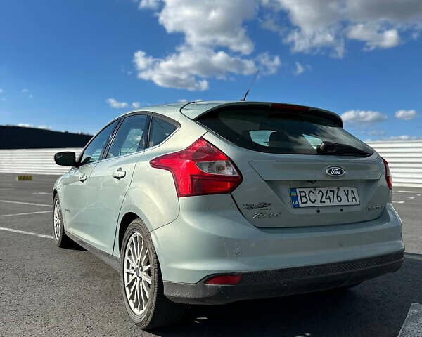 Синий Форд Фокус, объемом двигателя 0 л и пробегом 136 тыс. км за 8000 $, фото 6 на Automoto.ua