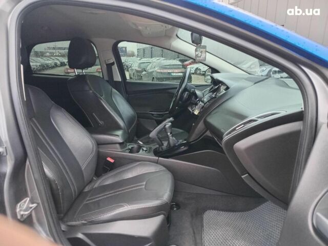 Синій Форд Фокус, об'ємом двигуна 2 л та пробігом 303 тис. км за 6940 $, фото 10 на Automoto.ua