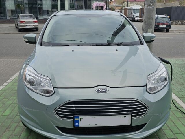 Синий Форд Фокус, объемом двигателя 0 л и пробегом 172 тыс. км за 6950 $, фото 1 на Automoto.ua