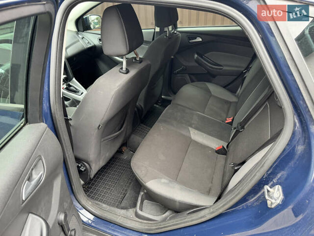 Синий Форд Фокус, объемом двигателя 1 л и пробегом 212 тыс. км за 5100 $, фото 7 на Automoto.ua