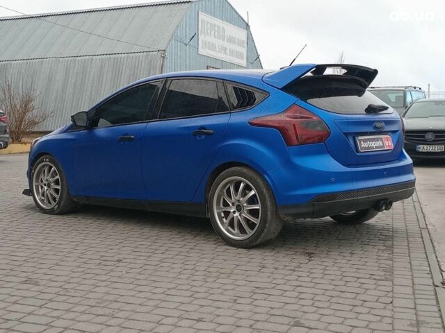 Синій Форд Фокус, об'ємом двигуна 2 л та пробігом 303 тис. км за 6940 $, фото 6 на Automoto.ua