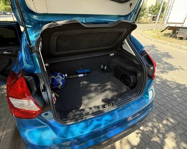 Форд Фокус 2013 у Одесі на Automoto.ua Синій Форд Фокус, об'ємом двигуна 2 л та пробігом 158 тис. км за 9000 $, фото 8 на Automoto.ua
