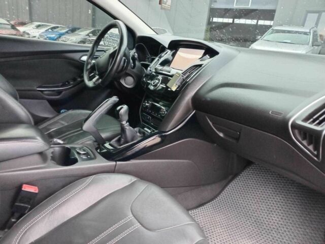 Синий Форд Фокус, объемом двигателя 2 л и пробегом 303 тыс. км за 6940 $, фото 11 на Automoto.ua