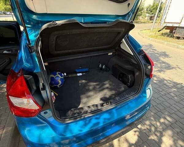 Синий Форд Фокус, объемом двигателя 2 л и пробегом 160 тыс. км за 8500 $, фото 8 на Automoto.ua