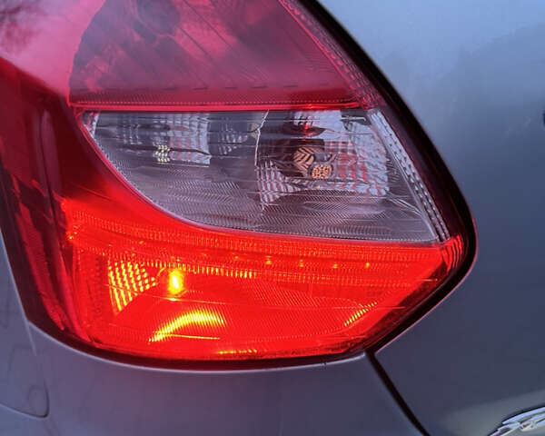 Синій Форд Фокус, об'ємом двигуна 0 л та пробігом 194 тис. км за 7200 $, фото 14 на Automoto.ua