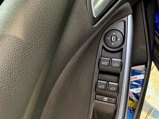 Синій Форд Фокус, об'ємом двигуна 2 л та пробігом 134 тис. км за 8800 $, фото 8 на Automoto.ua