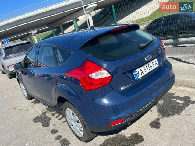 Синій Форд Фокус, об'ємом двигуна 1 л та пробігом 214 тис. км за 5200 $, фото 4 на Automoto.ua