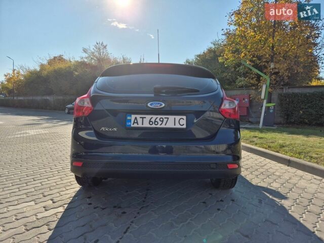 Синій Форд Фокус, об'ємом двигуна 1.56 л та пробігом 304 тис. км за 7200 $, фото 20 на Automoto.ua