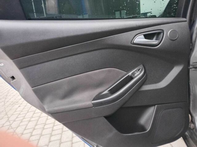 Синий Форд Фокус, объемом двигателя 2 л и пробегом 303 тыс. км за 6940 $, фото 18 на Automoto.ua