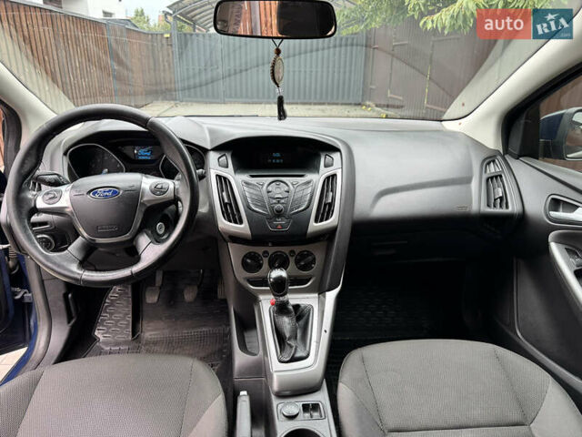 Синий Форд Фокус, объемом двигателя 1 л и пробегом 212 тыс. км за 5100 $, фото 5 на Automoto.ua