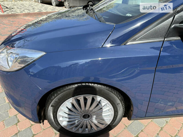 Синий Форд Фокус, объемом двигателя 1.6 л и пробегом 232 тыс. км за 6450 $, фото 92 на Automoto.ua