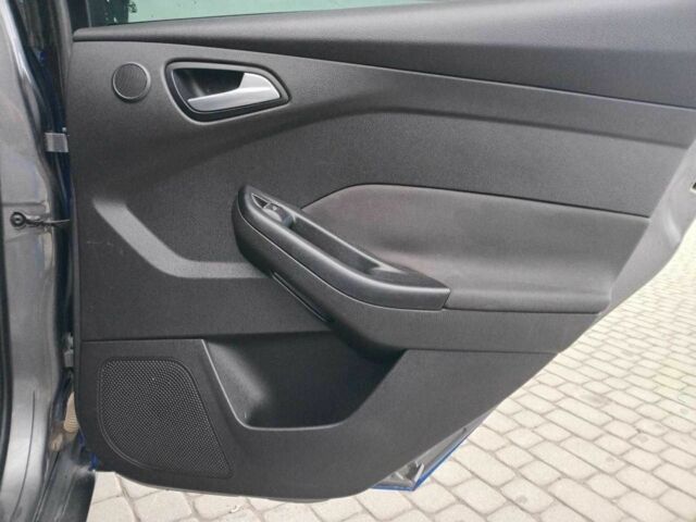 Синий Форд Фокус, объемом двигателя 2 л и пробегом 303 тыс. км за 6940 $, фото 16 на Automoto.ua