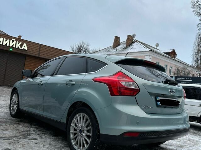 Синий Форд Фокус, объемом двигателя 0 л и пробегом 165 тыс. км за 8000 $, фото 5 на Automoto.ua