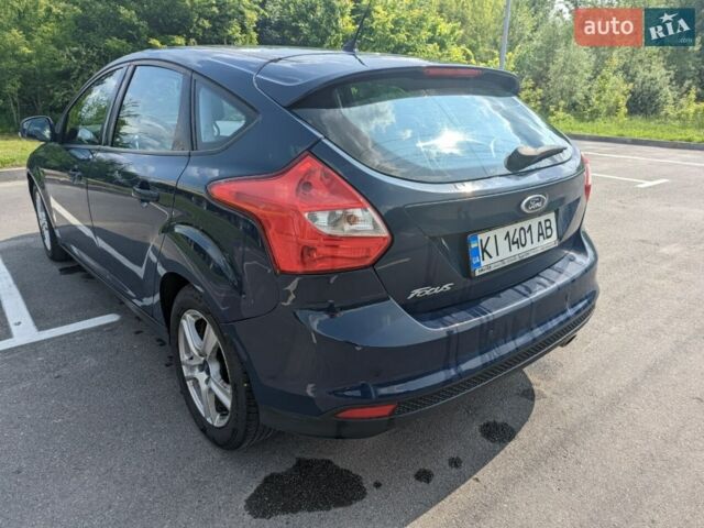 Синий Форд Фокус, объемом двигателя 2 л и пробегом 219 тыс. км за 7500 $, фото 3 на Automoto.ua
