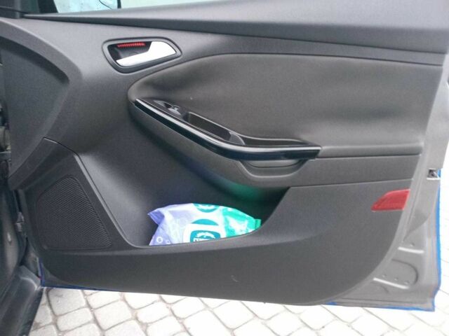 Синий Форд Фокус, объемом двигателя 2 л и пробегом 303 тыс. км за 6940 $, фото 12 на Automoto.ua