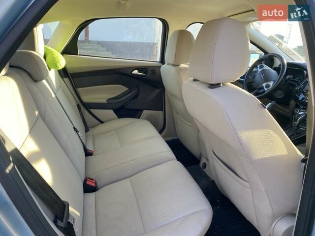 Синій Форд Фокус, об'ємом двигуна 0 л та пробігом 114 тис. км за 5000 $, фото 12 на Automoto.ua