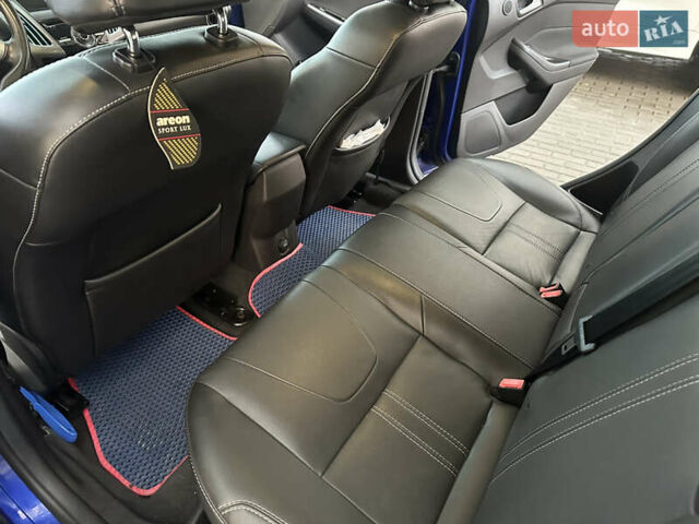 Синий Форд Фокус, объемом двигателя 2 л и пробегом 212 тыс. км за 9200 $, фото 17 на Automoto.ua