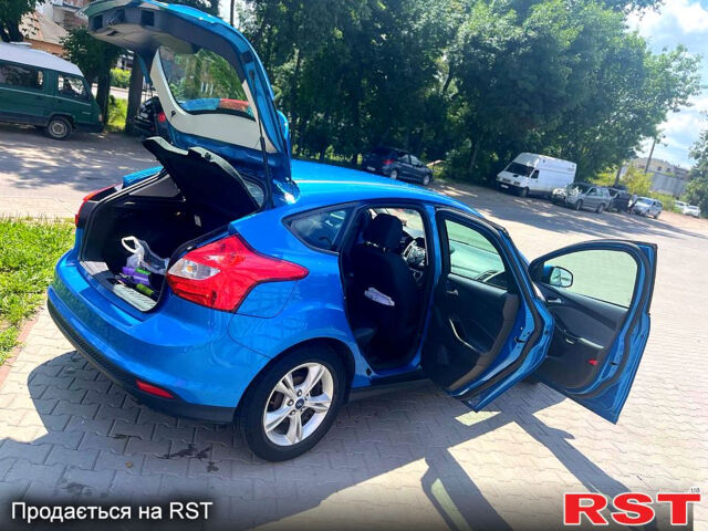 Синий Форд Фокус, объемом двигателя 2 л и пробегом 79 тыс. км за 8400 $, фото 6 на Automoto.ua