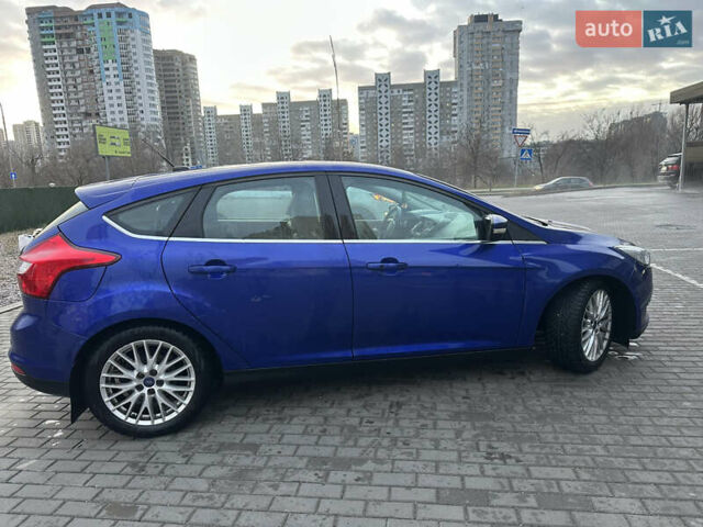 Синий Форд Фокус, объемом двигателя 2 л и пробегом 212 тыс. км за 9200 $, фото 5 на Automoto.ua