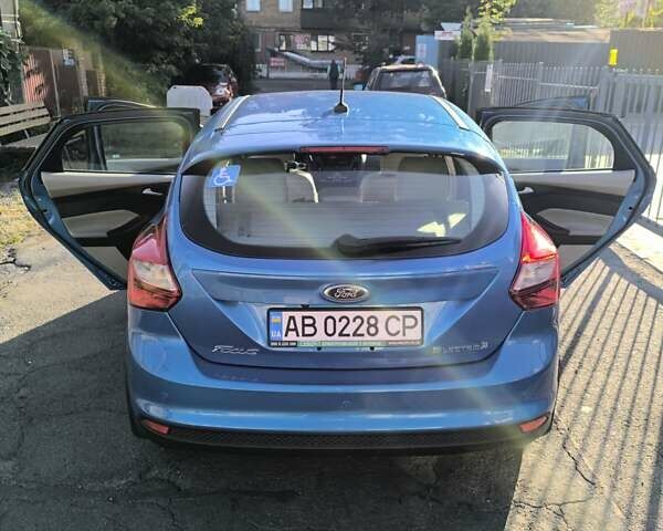 Синий Форд Фокус, объемом двигателя 0 л и пробегом 49 тыс. км за 10500 $, фото 15 на Automoto.ua