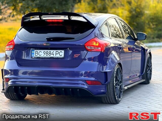 Синій Форд Фокус, об'ємом двигуна 2 л та пробігом 172 тис. км за 15999 $, фото 3 на Automoto.ua