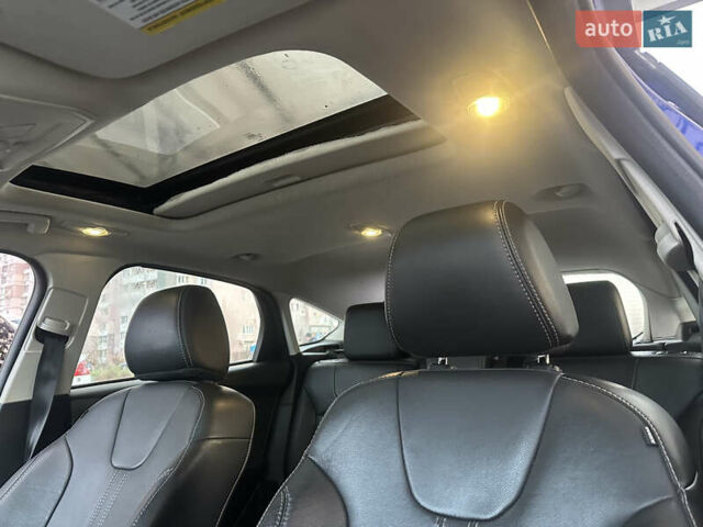 Синий Форд Фокус, объемом двигателя 2 л и пробегом 212 тыс. км за 9200 $, фото 16 на Automoto.ua