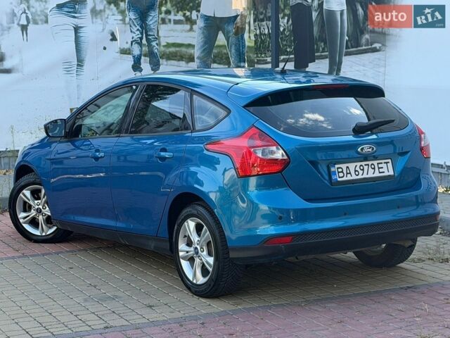 Синий Форд Фокус, объемом двигателя 2 л и пробегом 150 тыс. км за 6999 $, фото 4 на Automoto.ua