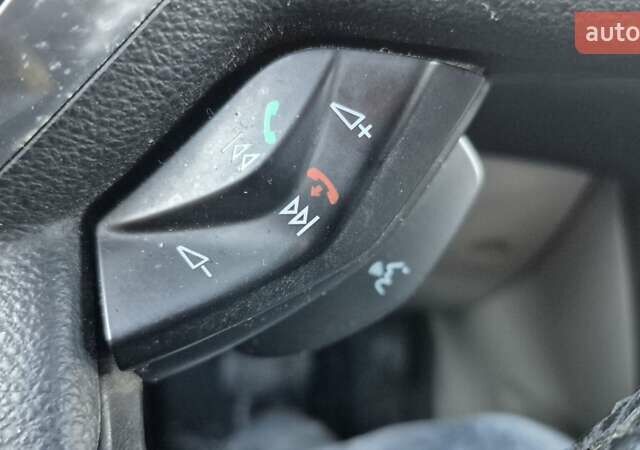 Синій Форд Фокус, об'ємом двигуна 0 л та пробігом 113 тис. км за 6999 $, фото 17 на Automoto.ua