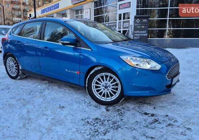 Синій Форд Фокус, об'ємом двигуна 0 л та пробігом 113 тис. км за 6999 $, фото 7 на Automoto.ua