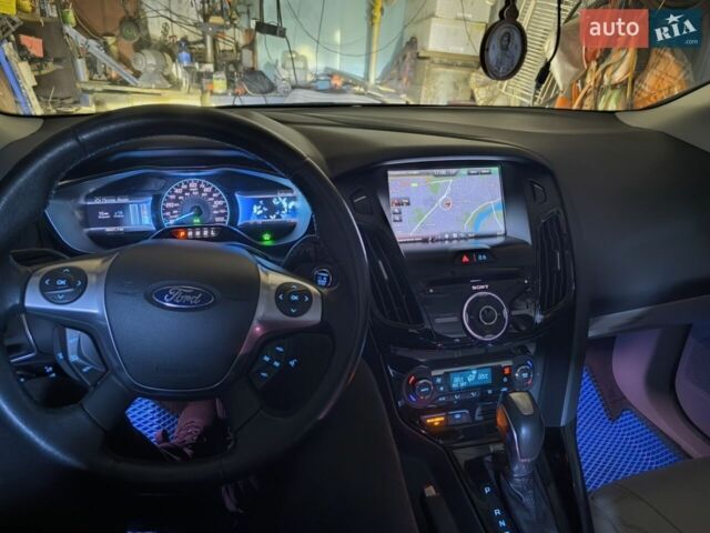 Синий Форд Фокус, объемом двигателя 0 л и пробегом 49 тыс. км за 7000 $, фото 33 на Automoto.ua