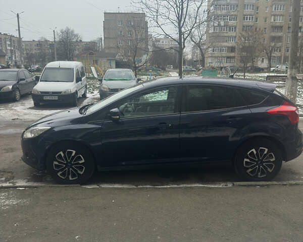 Синій Форд Фокус, об'ємом двигуна 2 л та пробігом 195 тис. км за 8400 $, фото 4 на Automoto.ua