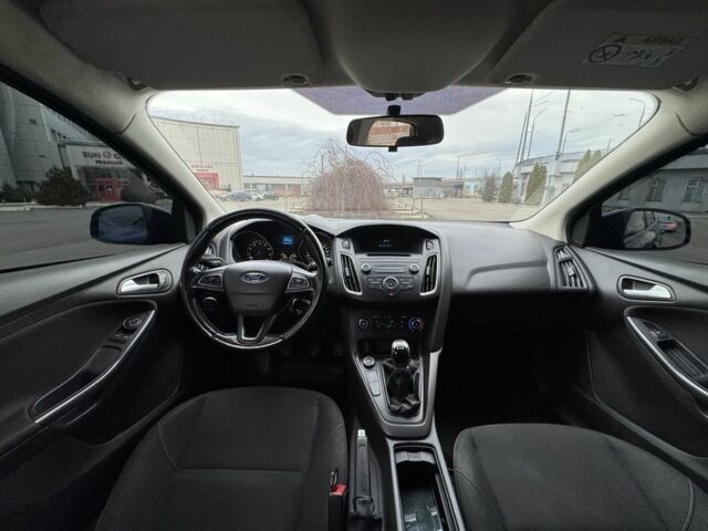 Синий Форд Фокус, объемом двигателя 1 л и пробегом 156 тыс. км за 6200 $, фото 6 на Automoto.ua