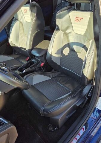 Синій Форд Фокус, об'ємом двигуна 2 л та пробігом 105 тис. км за 14600 $, фото 15 на Automoto.ua