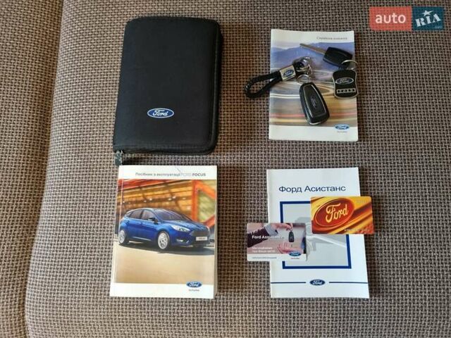 Синий Форд Фокус, объемом двигателя 1 л и пробегом 224 тыс. км за 5950 $, фото 8 на Automoto.ua