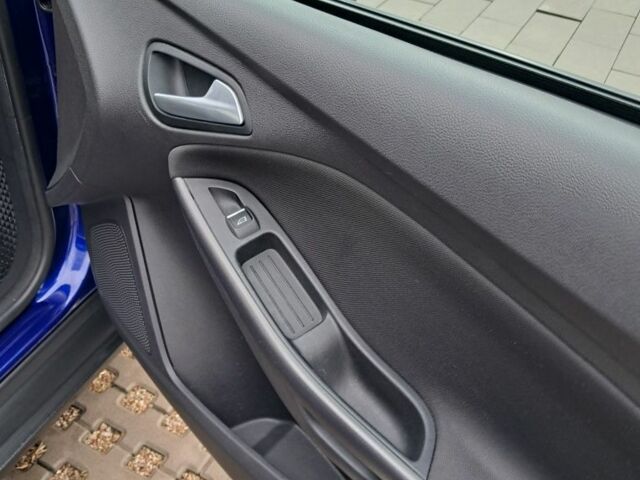 Форд Фокус 2015 в Киеве на Automoto.ua Синий Форд Фокус, объемом двигателя 1 л и пробегом 216 тыс. км за 5200 $, фото 10 на Automoto.ua