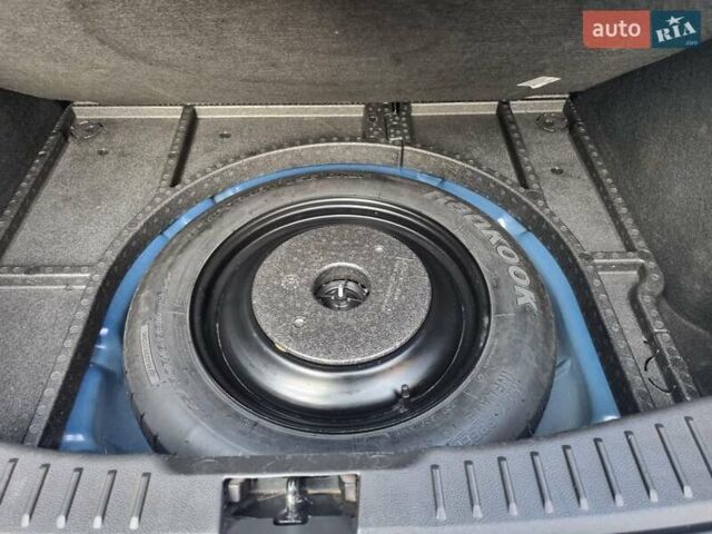 Синий Форд Фокус, объемом двигателя 1 л и пробегом 224 тыс. км за 5950 $, фото 17 на Automoto.ua