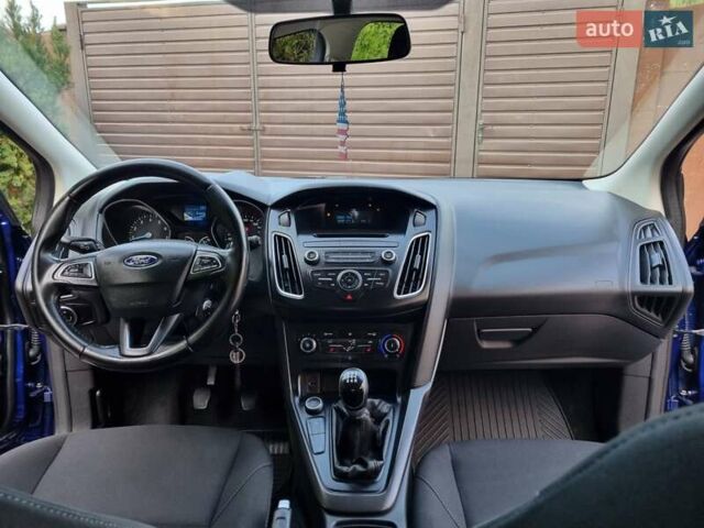 Синий Форд Фокус, объемом двигателя 1 л и пробегом 224 тыс. км за 5950 $, фото 6 на Automoto.ua