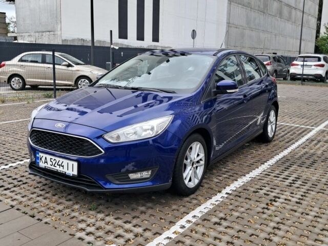 Форд Фокус 2015 в Киеве на Automoto.ua Синий Форд Фокус, объемом двигателя 1 л и пробегом 216 тыс. км за 5200 $, фото 1 на Automoto.ua