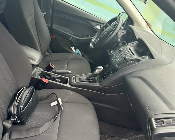 Синий Форд Фокус, объемом двигателя 2 л и пробегом 215 тыс. км за 7000 $, фото 9 на Automoto.ua