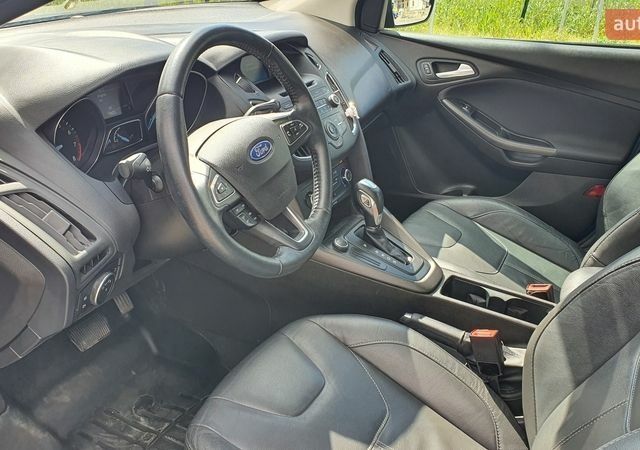 Синій Форд Фокус, об'ємом двигуна 2 л та пробігом 265 тис. км за 8500 $, фото 9 на Automoto.ua