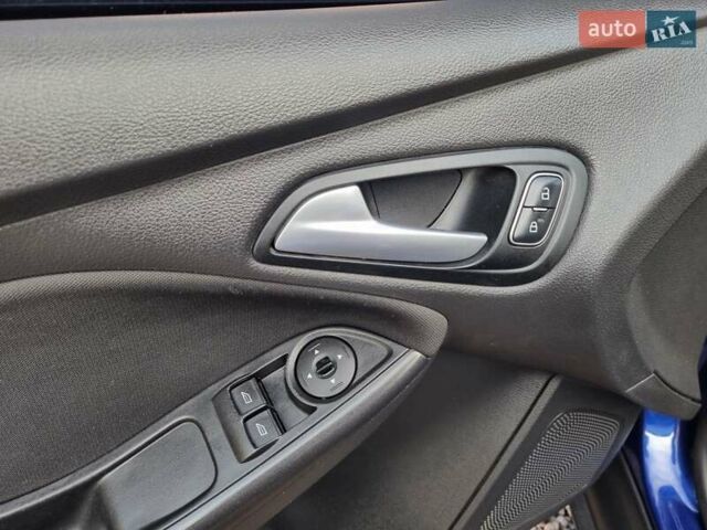 Синий Форд Фокус, объемом двигателя 1 л и пробегом 224 тыс. км за 5950 $, фото 26 на Automoto.ua