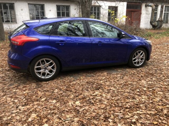 Синий Форд Фокус, объемом двигателя 2 л и пробегом 171 тыс. км за 7700 $, фото 2 на Automoto.ua