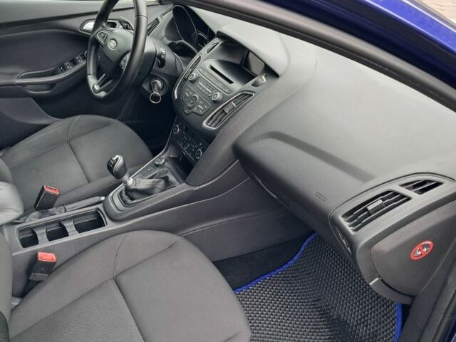 Форд Фокус 2015 в Киеве на Automoto.ua Синий Форд Фокус, объемом двигателя 1 л и пробегом 216 тыс. км за 5200 $, фото 17 на Automoto.ua