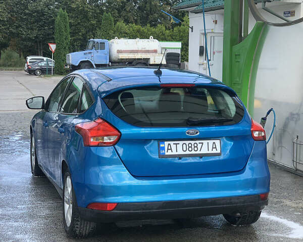 Синий Форд Фокус, объемом двигателя 2 л и пробегом 125 тыс. км за 8500 $, фото 3 на Automoto.ua
