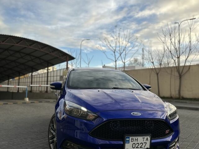 Синий Форд Фокус, объемом двигателя 2 л и пробегом 180 тыс. км за 9200 $, фото 4 на Automoto.ua