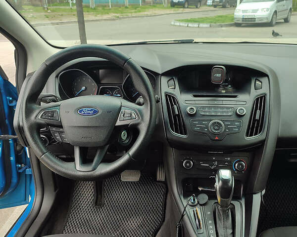 Синій Форд Фокус, об'ємом двигуна 2 л та пробігом 170 тис. км за 8500 $, фото 17 на Automoto.ua