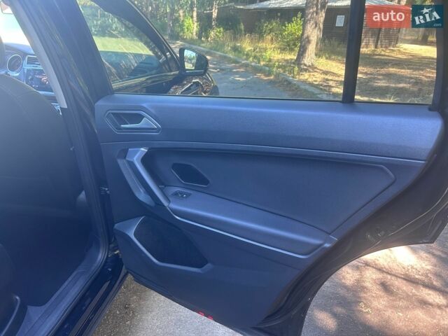 Синій Форд Фокус, об'ємом двигуна 2 л та пробігом 91 тис. км за 7400 $, фото 35 на Automoto.ua