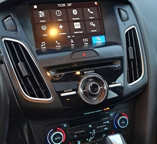 Синий Форд Фокус, объемом двигателя 2 л и пробегом 68 тыс. км за 9800 $, фото 7 на Automoto.ua