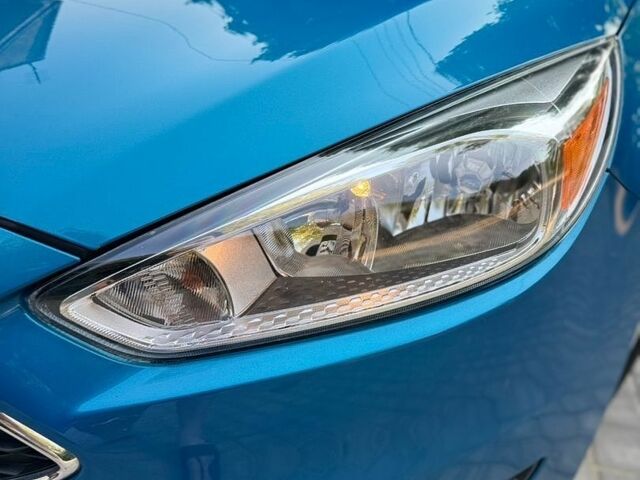 Синій Форд Фокус, об'ємом двигуна 2 л та пробігом 70 тис. км за 9300 $, фото 85 на Automoto.ua